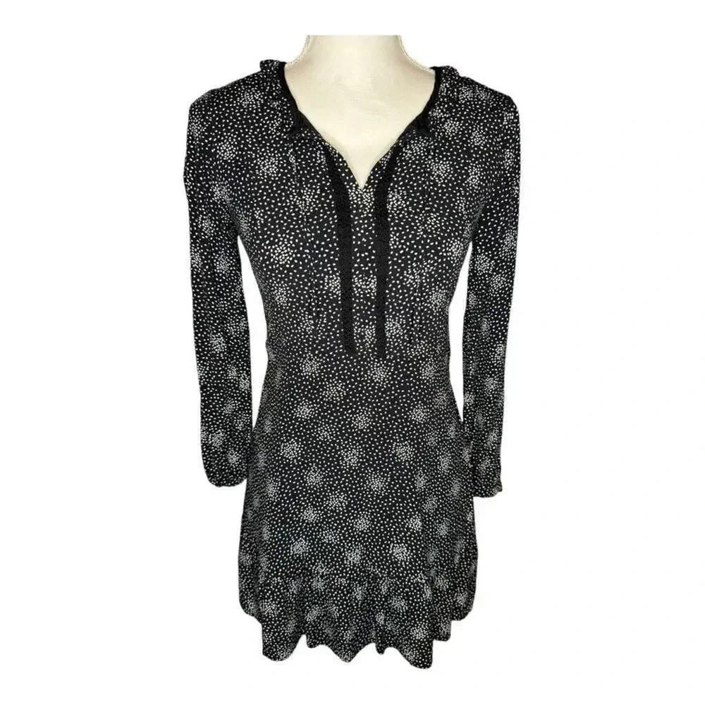 Loft Petite 0 Black & White Scattered Dot Split Neck Long Sleeved Side Zip Dress